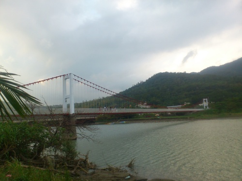 屏東滿州。港口吊橋，遠眺海天一色、港口社區 生態旅遊