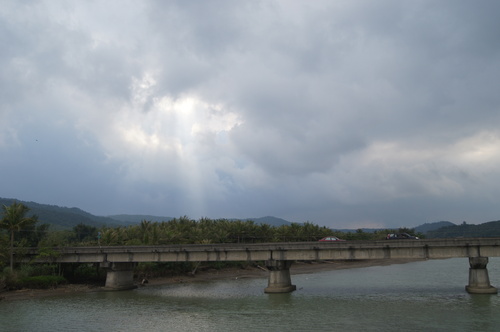 屏東滿州。港口吊橋，遠眺海天一色、港口社區 生態旅遊