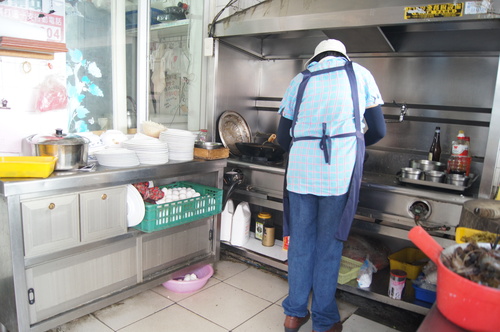 屏東滿州。陳秋枝山海產店 有傳統媽媽的味道 在地五十年老店