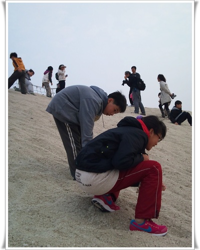 雲嘉南一日遊。100年文府志工團一日遊 台灣玻璃館、鹿港老街、嘉義布袋魚貨、七股台灣鹽博物館