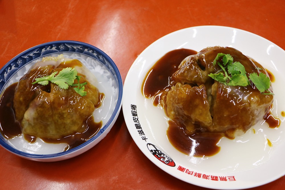 嘉義布袋。黑皮酥皮肉圓，全台灣最大的巨無霸海鮮肉圓、食尚玩家就要醬玩推薦