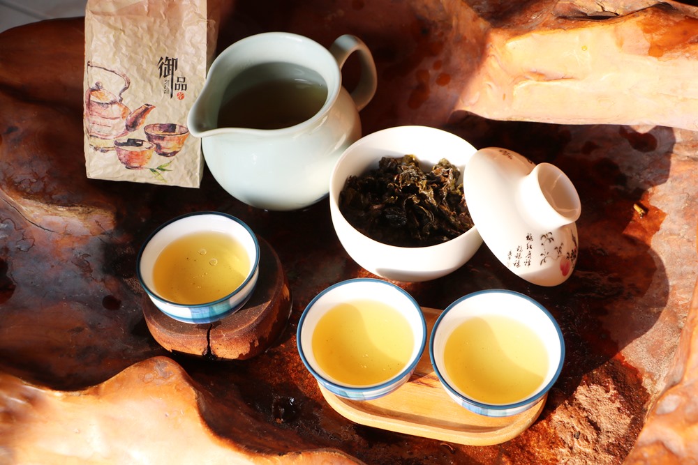 宅配。炒茶天師，傳承6代醇厚的製茶技術 x 台灣手採茶、高山烏龍茶、宅配茶葉