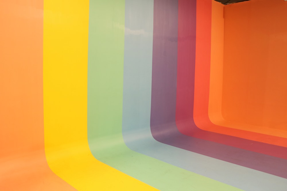 展覽。色廊展Color Gallery 高雄站，2018網美聖地 最美室內攝影棚 x 好玩又好拍