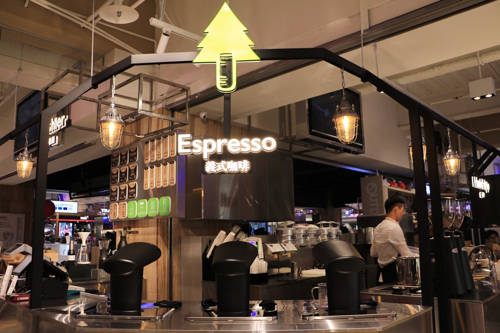 漢神巨蛋咖啡推薦。興趣simtree 巨蛋門市，手沖咖啡、義式咖啡 x 百貨首店