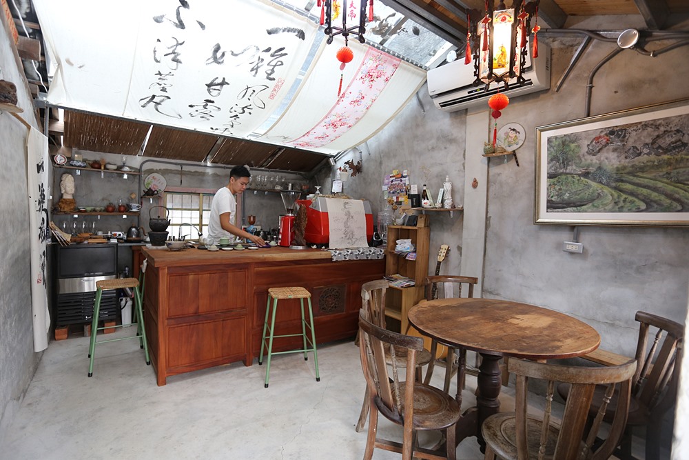 高樹。屾植人心，台灣茶、小米咖啡酒、假日限定甜點石獅公粄 x 老伙房改造的咖啡廳
