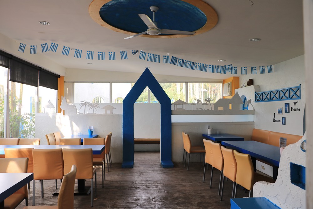 雲林古坑。56號藍色公路咖啡，夢幻地中海風格、華山夜景 x 古坑景觀餐廳