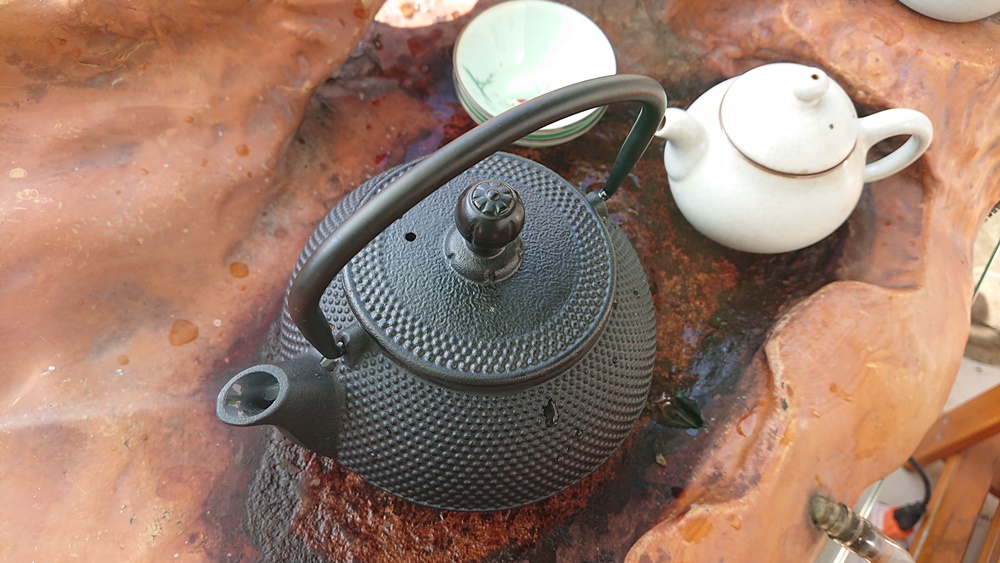 開箱。日本雨文堂南部鐵器 百年工藝鑄鐵鍋具、鑄鐵茶壺組