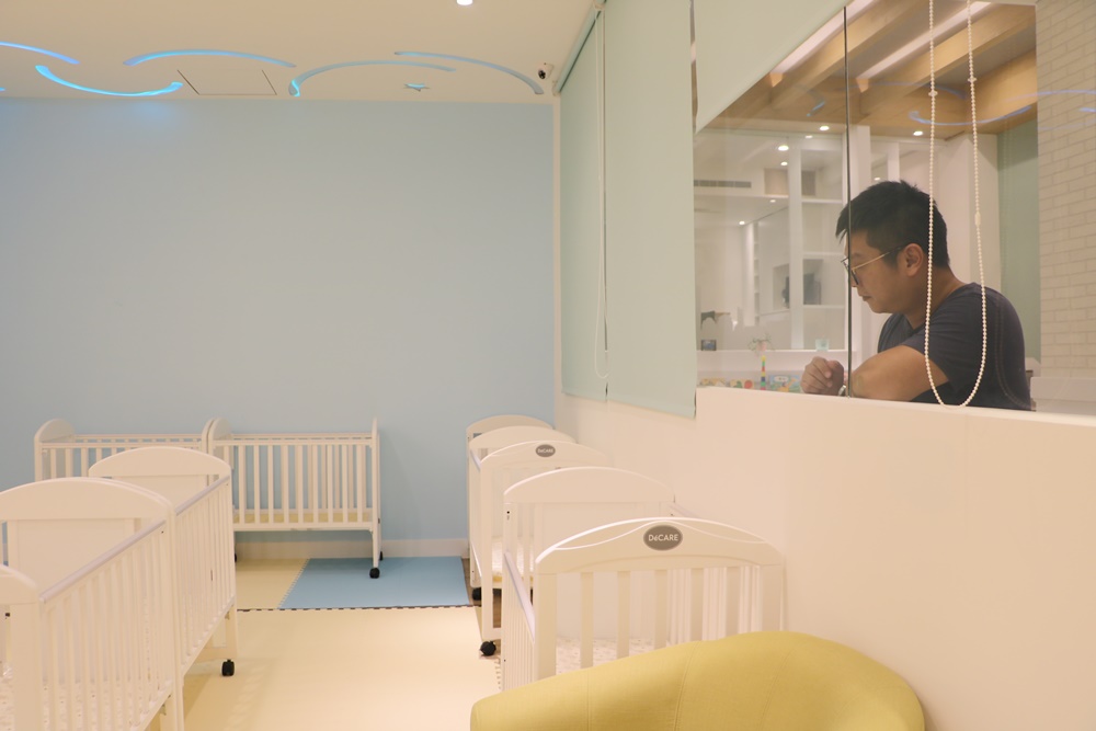 台南托嬰推薦。朵朵園托嬰中心，0-3歲嬰幼兒收托、準公共托嬰中心、嬰兒游泳、台南高CP值托嬰中心、台南光譜托嬰