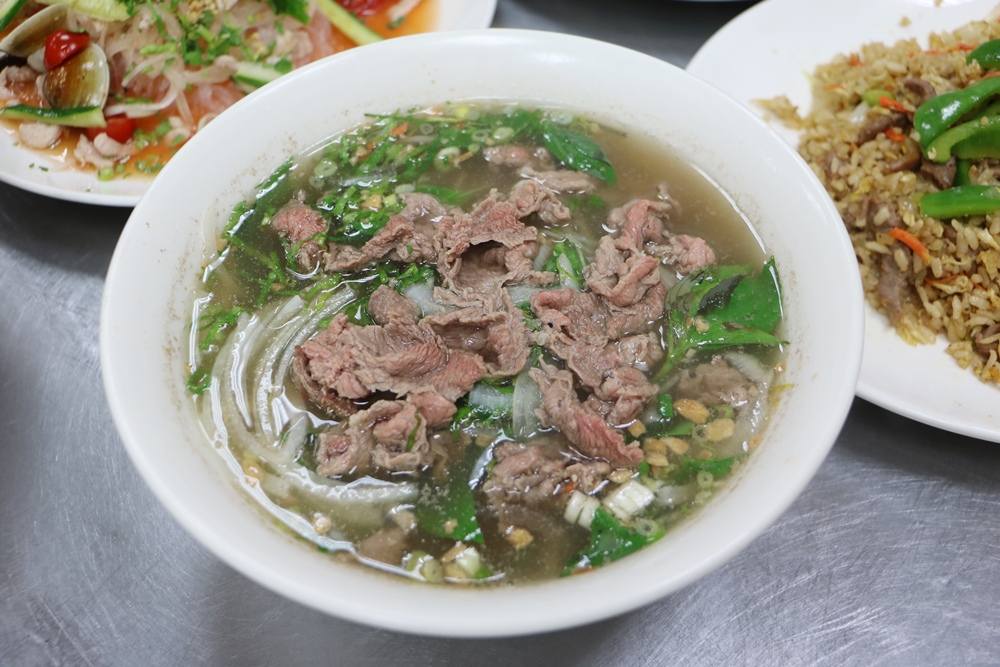 屏東越南美食推薦。三越平價美食 來自越南家鄉味 價格平價親民