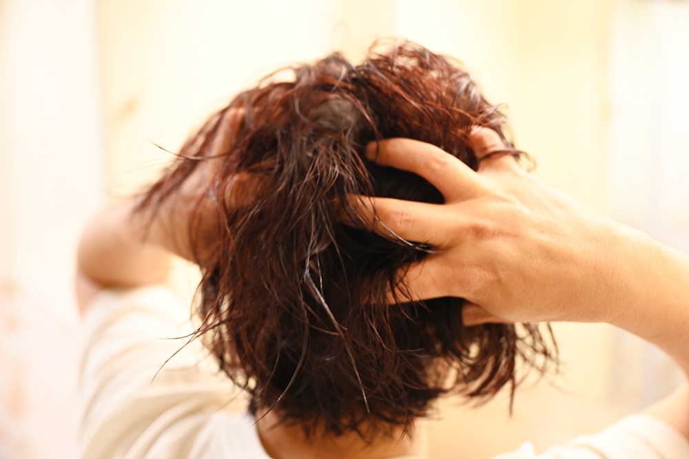 髮品推薦。雪瑞爾Cherir 頭皮毛髮專家｜防掉色 染燙專用、修護素、防岔修護焗油、滑順髮絲纖維