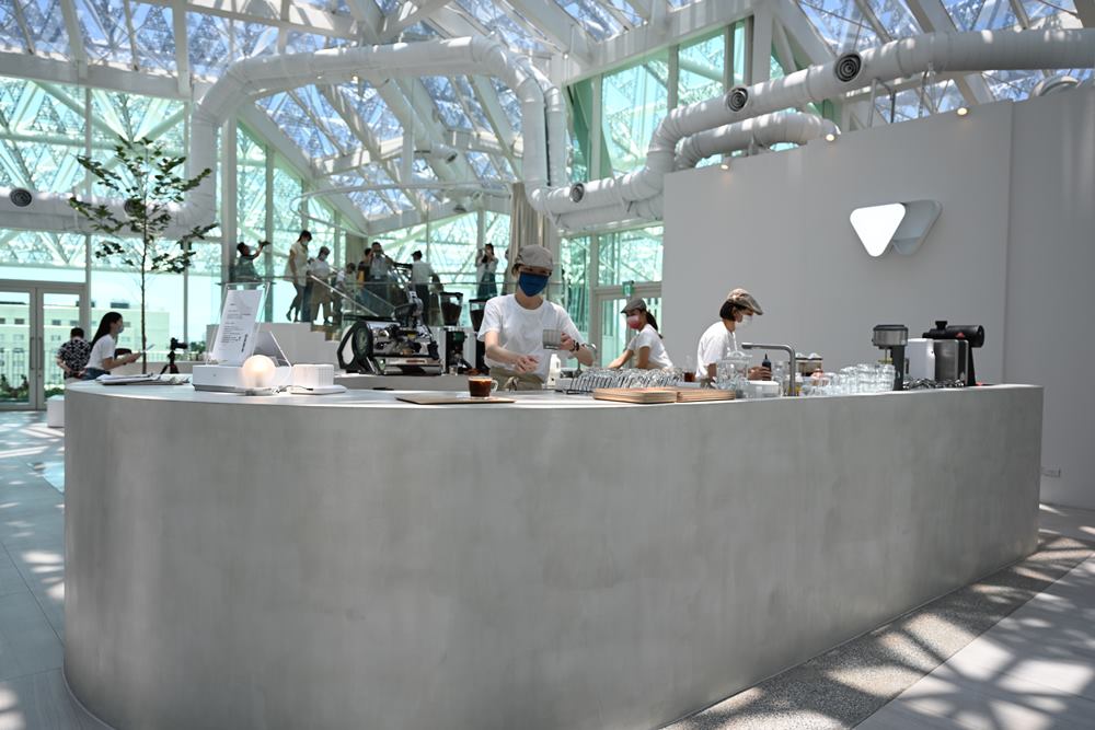 台南美食。南美春室The POOL 以天空公園為概念 玻璃屋景觀餐廳、限定飲品「孟婆湯」