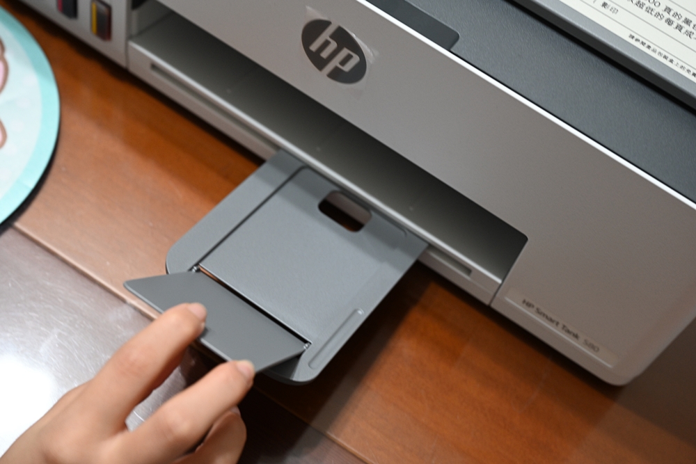 開箱。HP Smart Tank 580印表機｜連續供墨印表機、掃描、黑白彩色影印、無邊框相片列印、一鍵就可印證件！