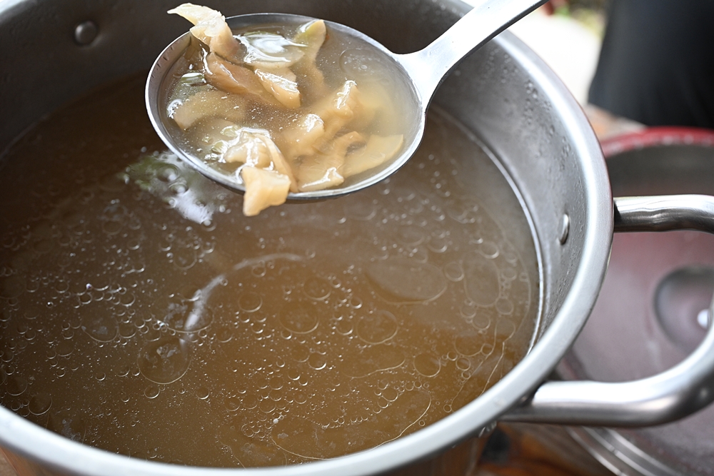 台東池上。百年清河堂 在金黃稻浪旁焢土窯、米苔目DIY 甜的鹹的一次讓你品嚐！