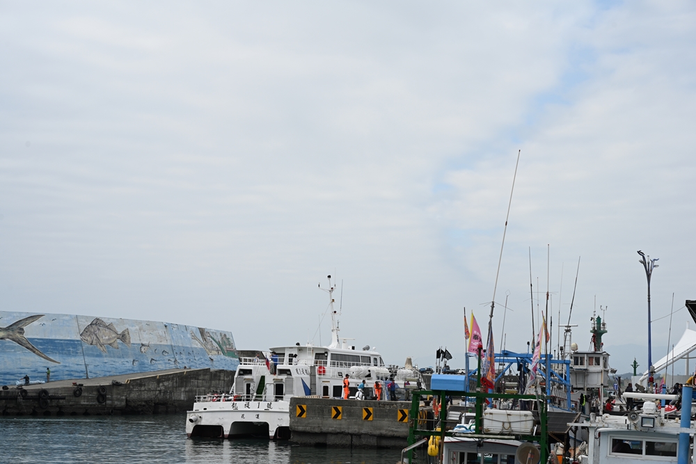 台東景點。富岡漁港 漁市拍賣、交通、往返綠島 蘭嶼的中繼站！