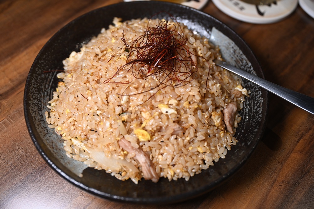 板橋居酒屋推薦。串岐日式居酒屋 江翠店 炭烤串燒燒烤、午仔魚一夜干、鹽烤蔥鹽牛舌、小酌推薦、google 4.9顆星評價！