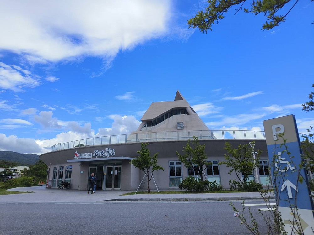 台東三日遊。我在太麻里好解憂 太麻里金針花海、台東旅遊景點、太麻里商圈特色美食推薦！