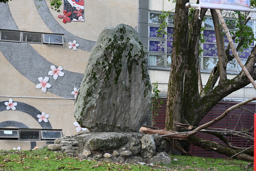 花蓮。吉安好客藝術村 吉野神社遺址、石燈籠遺址！