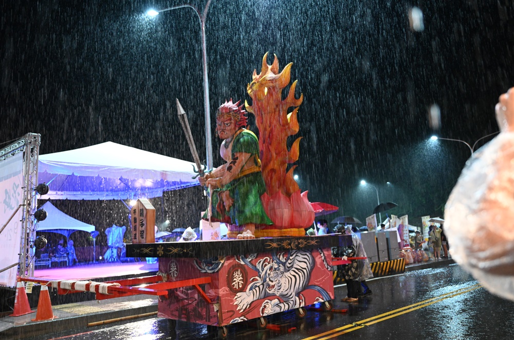 台南關子嶺二日遊。不動明王夜祭巡行 2024關子嶺溫泉美食節 全台唯一的泥漿溫泉、關子嶺老街、住宿、美食推薦！