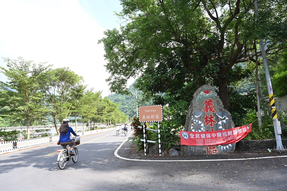 屏東來義古樓部落一日遊。騎乘電輔車漫遊原民部落、Ari 赴約 maljeveq 人神盟約祭限定線、百年二峰圳！