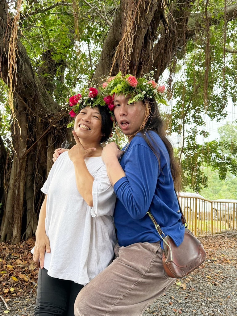 屏東來義古樓部落一日遊。騎乘電輔車漫遊原民部落、Ari 赴約 maljeveq 人神盟約祭限定線、百年二峰圳！