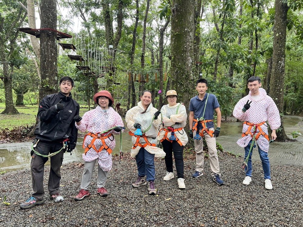 屏東牡丹兩天一夜旅行記。高士佛文化體驗手作陶珠、四林格山賞子母湖、祖靈平安符DIY體驗！森林冒險好刺激！饗在地農產好禮！自然與文化的深度體驗！