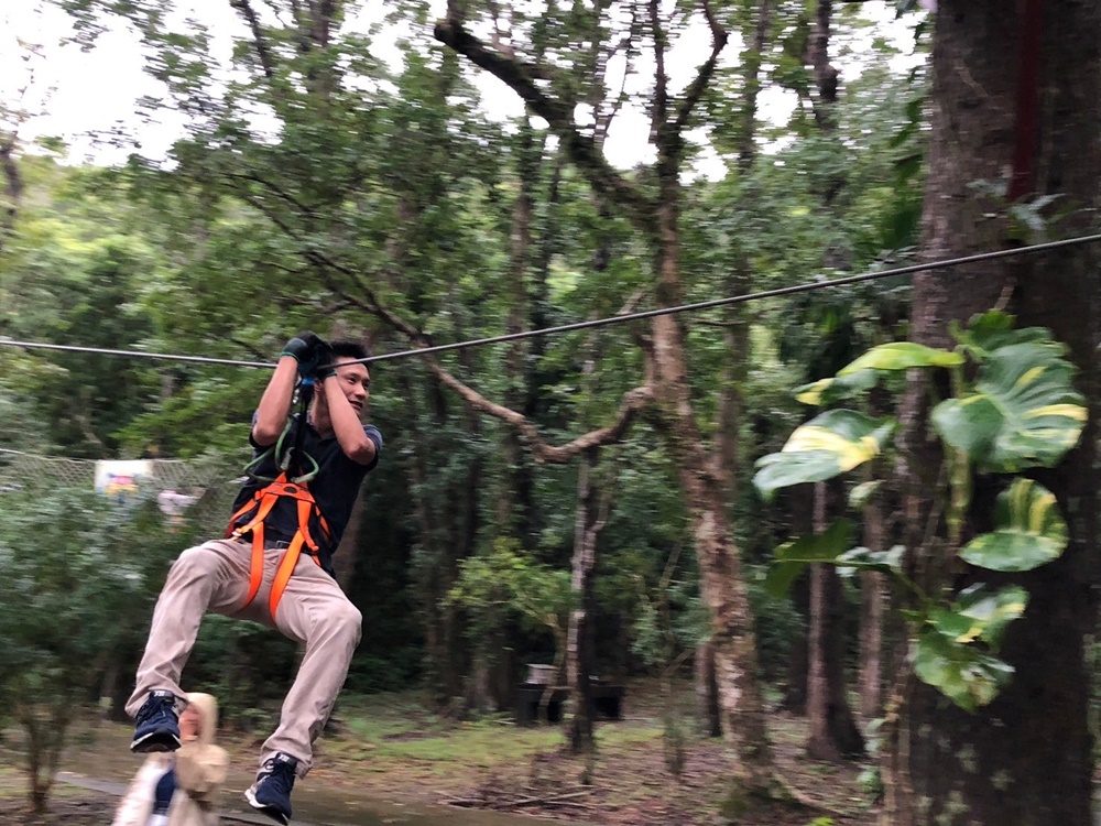 屏東牡丹兩天一夜旅行記。高士佛文化體驗手作陶珠、四林格山賞子母湖、祖靈平安符DIY體驗！森林冒險好刺激！饗在地農產好禮！自然與文化的深度體驗！