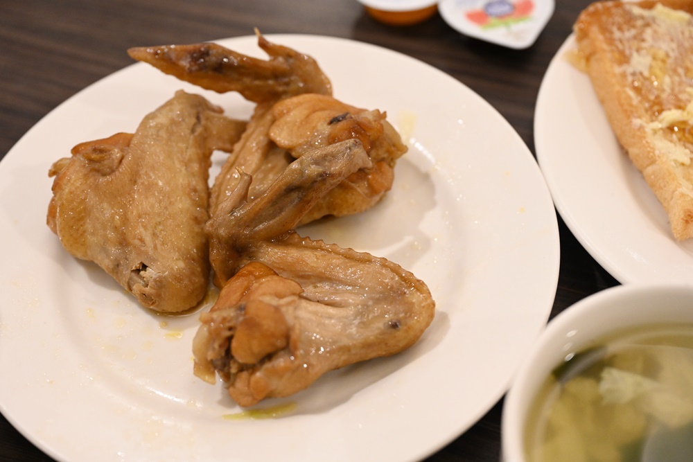 花蓮住宿。花蓮富野渡假酒店 鄰近花蓮火車站、東大門夜市、還有自助午餐、晚餐！