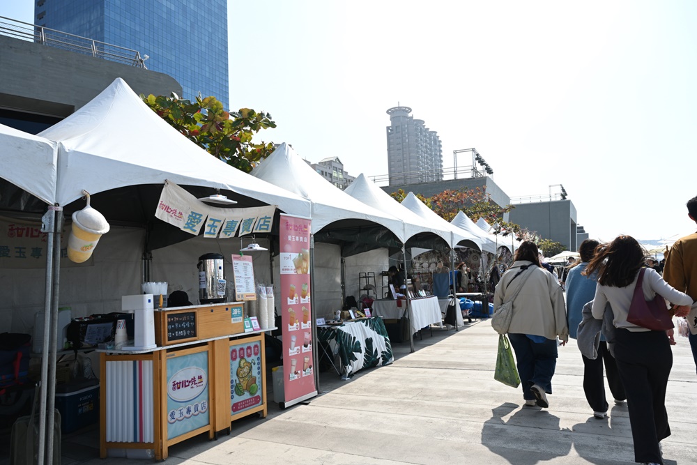 高雄春節好好玩。2025高雄冬日遊樂園 即日起至2月16日憑「遊園券」免費暢玩遊樂設施！