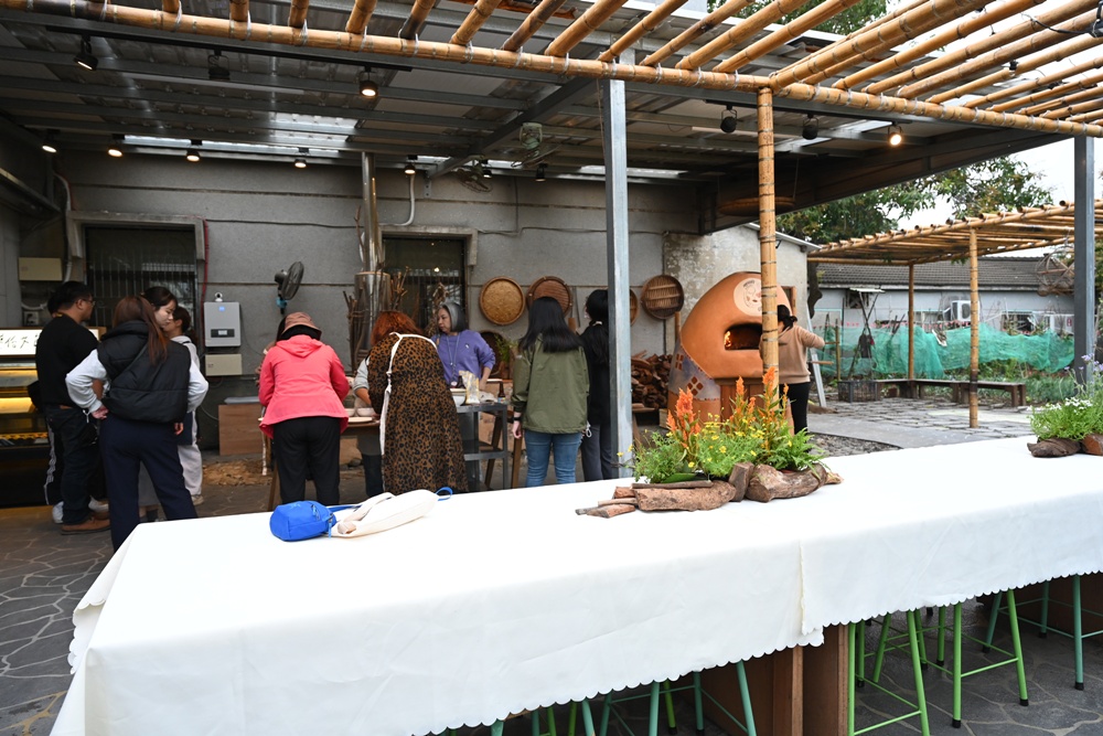 台南一日遊。後壁俗女村 俗女村電力站 DIY披薩、義昌碾米廠、菁寮老街! 台南一日遊。後壁俗女村 俗女村電力站 DIY披薩、義昌碾米廠、菁寮老街!