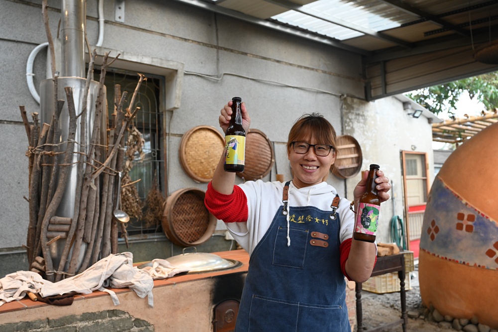 台南一日遊。後壁俗女村 俗女村電力站 DIY披薩、義昌碾米廠、菁寮老街! 台南一日遊。後壁俗女村 俗女村電力站 DIY披薩、義昌碾米廠、菁寮老街!