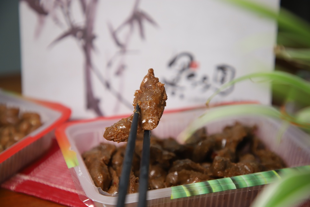 宅配。黑竹園雞腳凍 員林在地40多年冰鎮滷味 必買招牌雞腳凍、雞翅、花生、豆干！員林伴手禮！