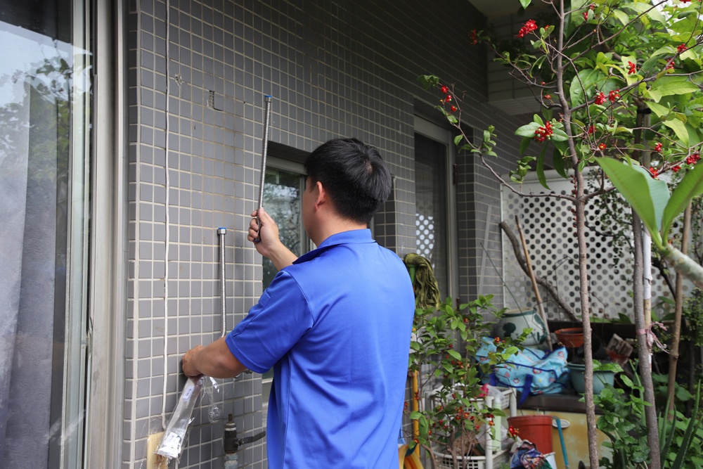 開箱。Haier 海爾 一級能效 冷凝式節能燃氣熱水器 16L 精準控溫 不再忽冷忽熱、全機保固三年! 開箱。Haier 海爾 一級能效 冷凝式節能燃氣熱水器 16L 精準控溫 不再忽冷忽熱、全機保固三年!