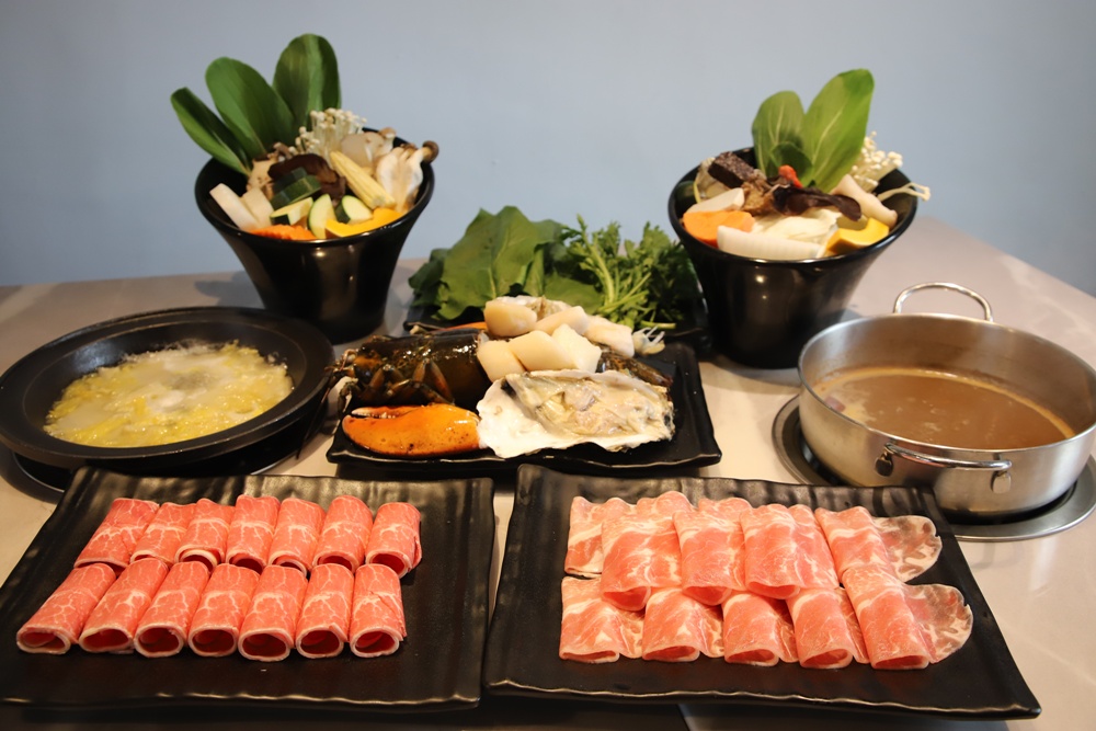 南投二日遊。南投鹿谷賞螢趣、品嘗在地美食、炸蟋蟀、苦茶油拌飯、DIY玩點茶、Q茶球、南投住宿推薦! 南投二日遊。南投鹿谷賞螢趣、品嘗在地美食、炸蟋蟀、苦茶油拌飯、DIY玩點茶、Q茶球、南投住宿推薦!