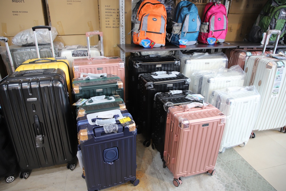 台南永康行李箱特賣會。JOHOYA禾雅行動館 工廠直營 全館$990元起!知名品牌行李箱6折起、NUMANNI 美式十字軍、金安德森 5折起! 台南永康行李箱特賣會。JOHOYA禾雅行動館 工廠直營 全館$990元起!知名品牌行李箱6折起、NUMANNI 美式十字軍、金安德森 5折起!
