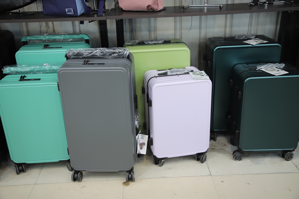 台南永康行李箱特賣會。JOHOYA禾雅行動館 工廠直營 全館$990元起!知名品牌行李箱6折起、NUMANNI 美式十字軍、金安德森 5折起! 台南永康行李箱特賣會。JOHOYA禾雅行動館 工廠直營 全館$990元起!知名品牌行李箱6折起、NUMANNI 美式十字軍、金安德森 5折起!