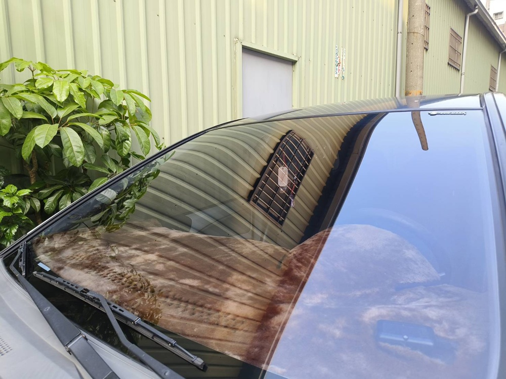 高雄鍍膜推薦。士季車體鍍膜技研 精緻洗車、車體美容、車體鍍膜、玻璃鍍膜！