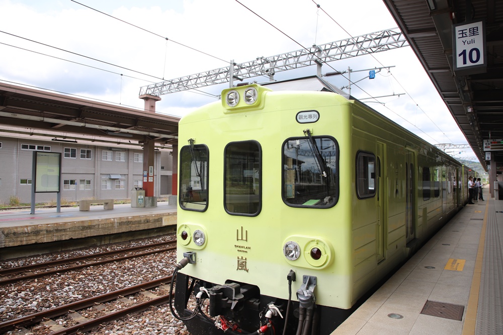 花東旅遊。山嵐號 花東縱谷旬味觀光列車 票價、行駛路線、山海宴餐盒、和菓子甜點! 花東旅遊。山嵐號 花東縱谷旬味觀光列車 票價、行駛路線、山海宴餐盒、和菓子甜點!