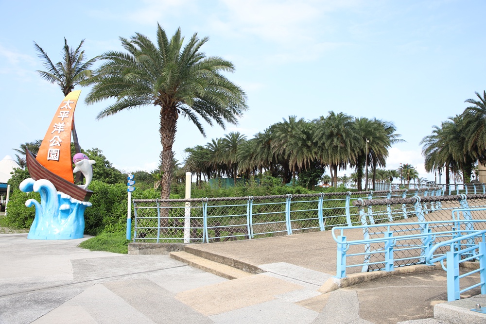 花蓮旅遊。太平洋公園(花蓮南濱公園) 海是愛花蓮-漂流木藝術節! 花蓮旅遊。太平洋公園(花蓮南濱公園) 海是愛花蓮-漂流木藝術節!