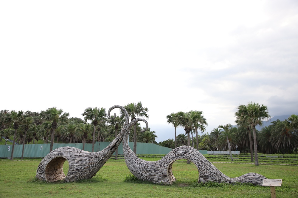 花蓮旅遊。太平洋公園(花蓮南濱公園) 海是愛花蓮-漂流木藝術節! 花蓮旅遊。太平洋公園(花蓮南濱公園) 海是愛花蓮-漂流木藝術節!