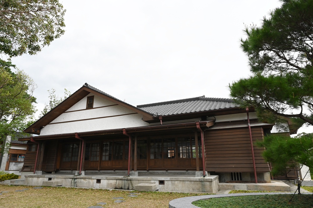 花蓮旅遊。花蓮將軍府1936 x 花蓮縣餅菩提餅舖 將軍府門市、木造日式建築、伴手禮推薦!台灣觀光100亮點! 花蓮旅遊。花蓮將軍府1936 x 花蓮縣餅菩提餅舖 將軍府門市、木造日式建築、伴手禮推薦!台灣觀光100亮點!