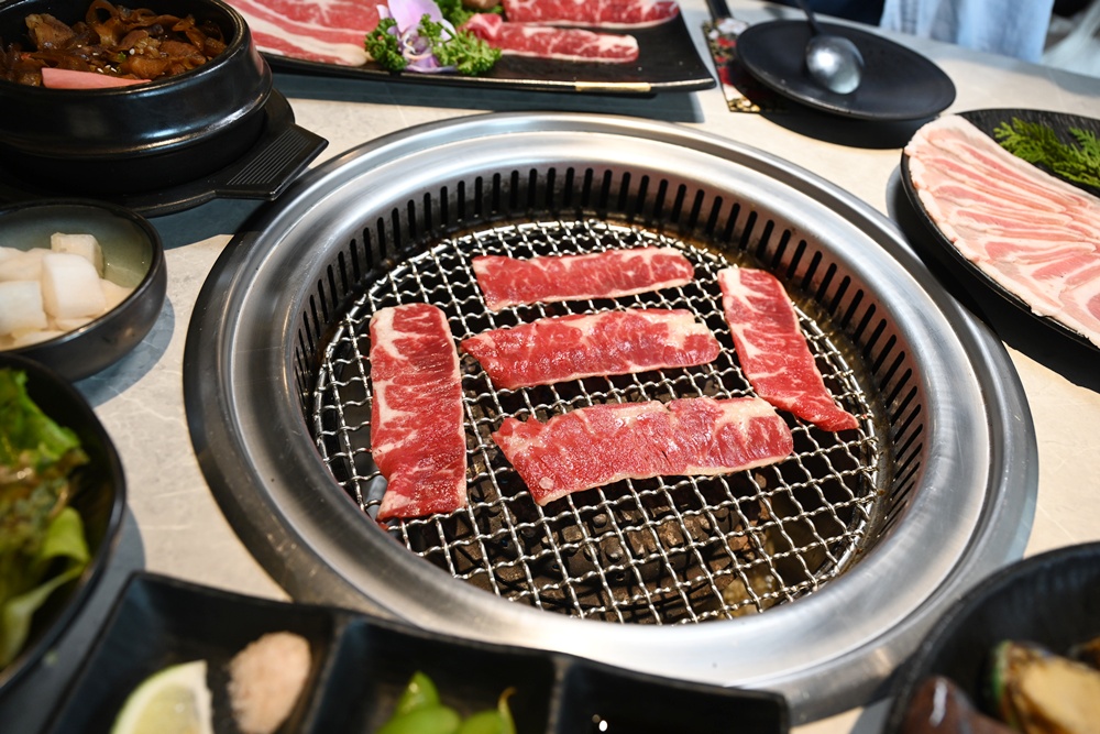 高雄旗山燒肉推薦。東明川日式燒肉 神戶和牛、宮崎和牛套餐、一人不用千元即可享用! 高雄旗山燒肉推薦。東明川日式燒肉 神戶和牛、宮崎和牛套餐、一人不用千元即可享用!