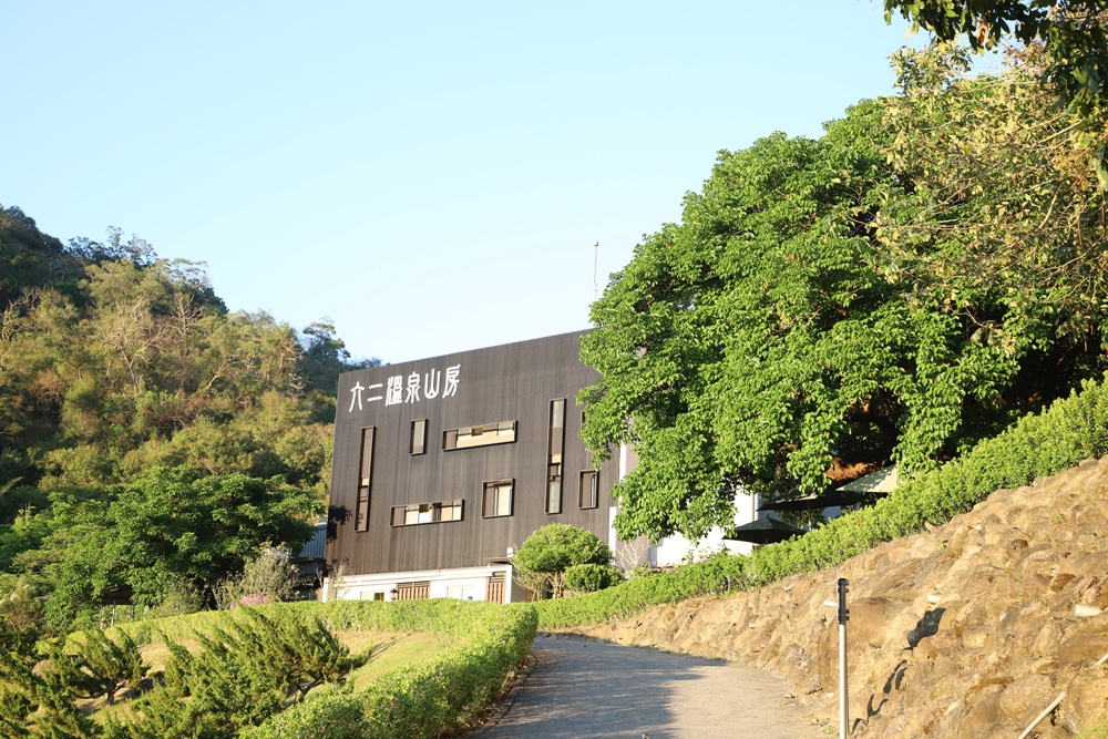 台南楠西住宿推薦。龜丹六二溫泉山房 露天泡湯大眾池、溫泉脈衝池、VIP家庭房泡湯池、住宿、聚餐、泡湯推薦！