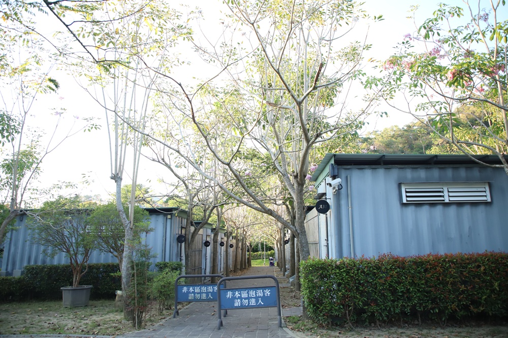 台南楠西住宿推薦。龜丹六二溫泉山房 露天泡湯大眾池、溫泉脈衝池、VIP家庭房泡湯池、住宿、聚餐、泡湯推薦！