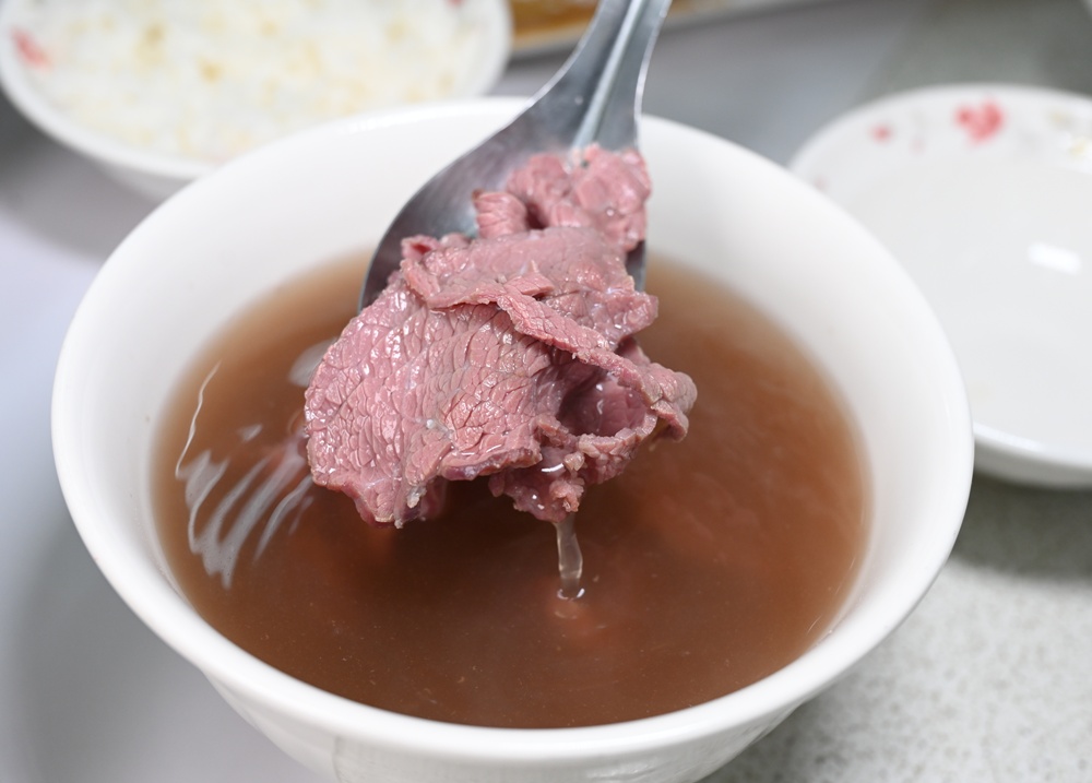台南美食。森之牛溫體牛肉火鍋、牛肉湯、腱子肉、盡磅上等牛肉、台南牛肉火鍋推薦! 台南美食。森之牛溫體牛肉火鍋、牛肉湯、腱子肉、盡磅上等牛肉、台南牛肉火鍋推薦!