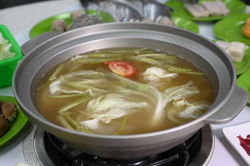 台南美食。森之牛溫體牛肉火鍋、牛肉湯、腱子肉、盡磅上等牛肉、台南牛肉火鍋推薦! 台南美食。森之牛溫體牛肉火鍋、牛肉湯、腱子肉、盡磅上等牛肉、台南牛肉火鍋推薦!