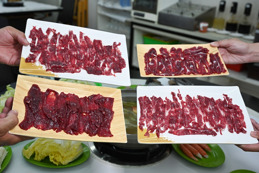 台南美食。森之牛溫體牛肉火鍋、牛肉湯、腱子肉、盡磅上等牛肉、台南牛肉火鍋推薦! 台南美食。森之牛溫體牛肉火鍋、牛肉湯、腱子肉、盡磅上等牛肉、台南牛肉火鍋推薦!