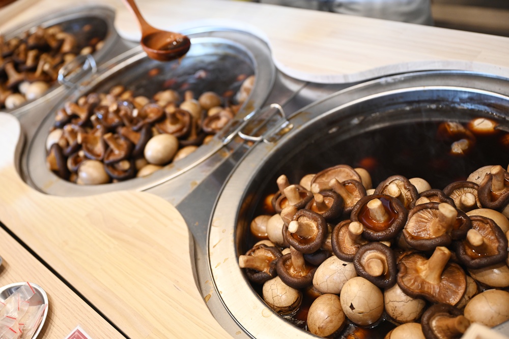 南投一日遊。日月潭電動船 日月潭遊湖、船票、周邊美食、景點推薦！