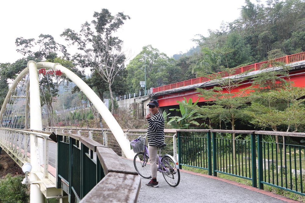 南投一日遊。日月潭電動船 日月潭遊湖、船票、周邊美食、景點推薦！