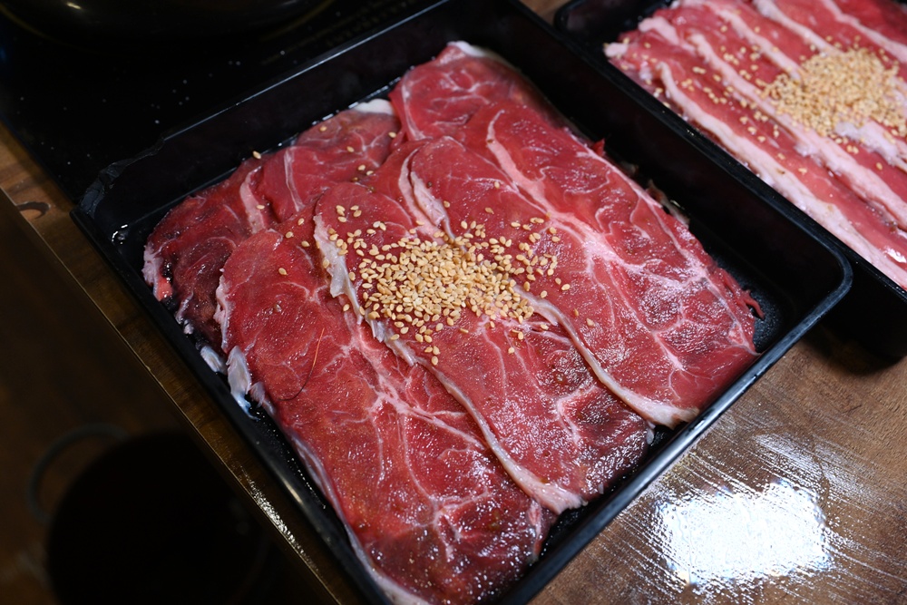 高雄唯一活泰國蝦吃到飽！野饌燒肉 楠梓店 活泰國蝦＆和牛吃到飽 新鮮現撈泰國蝦、哈根達斯冰淇淋吃到飽、火烤兩吃！