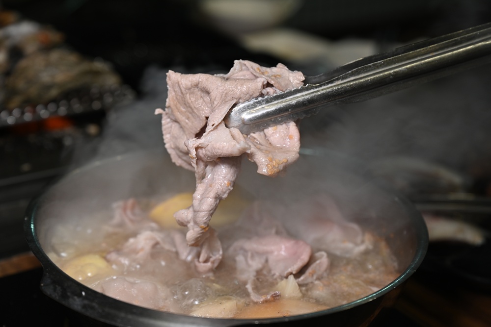 高雄唯一活泰國蝦吃到飽！野饌燒肉 楠梓店 活泰國蝦＆和牛吃到飽 新鮮現撈泰國蝦、哈根達斯冰淇淋吃到飽、火烤兩吃！